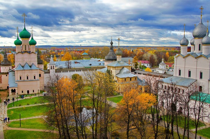 Temples in Russia during Autumn