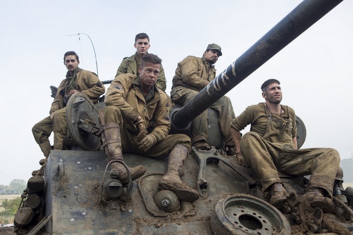 Fury: Brad Pitt and soldiers on a tank