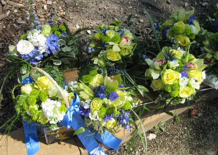 Bouquets with Roses, Hydrangeas, and Chrysanthemums