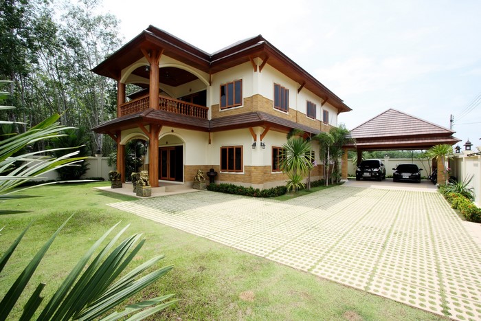 Luxury house with carport in Phuket, Thailand