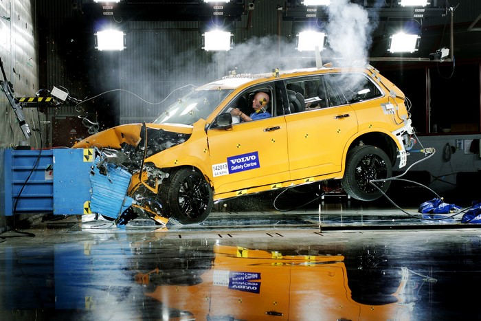 Volvo XC90 crash test at Volvo Safety Centre