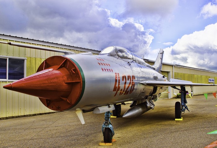 Mikoyan-Gurevich MiG-21 Fishbed fighter jet