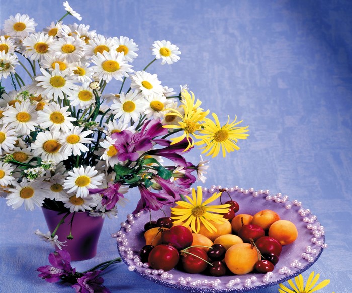 Bouquet of Daisies and Alstroemeria with Fruit Bowl