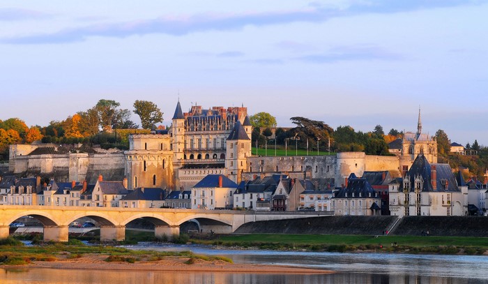 Château d'Amboise and bridge over the Loire River, France