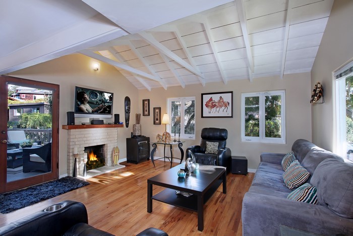 Living room with fireplace and sofa