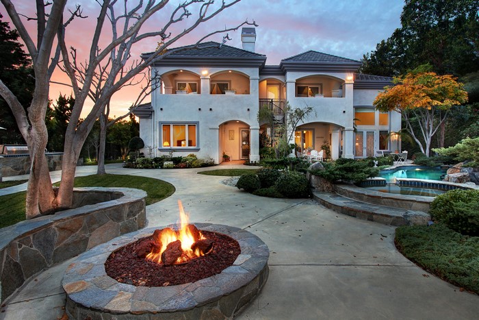 Luxury Mansion with Fire Pit and Pool in California