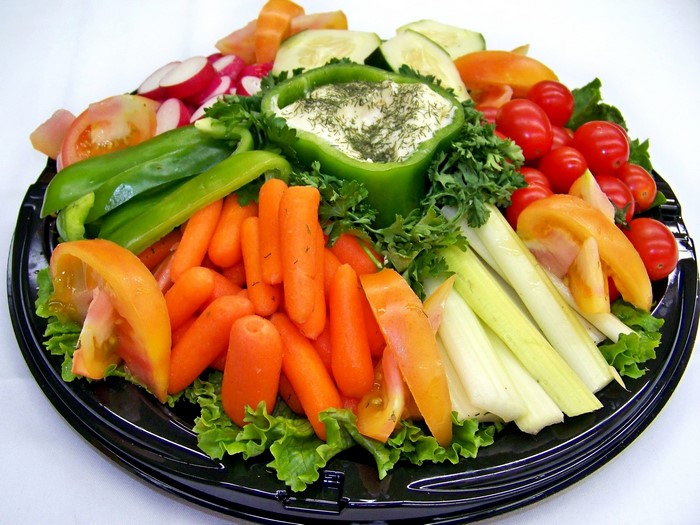 Vegetable platter with dip