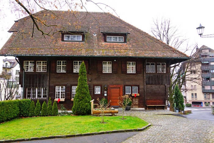 Wooden house with a lawn in Luzern, Switzerland