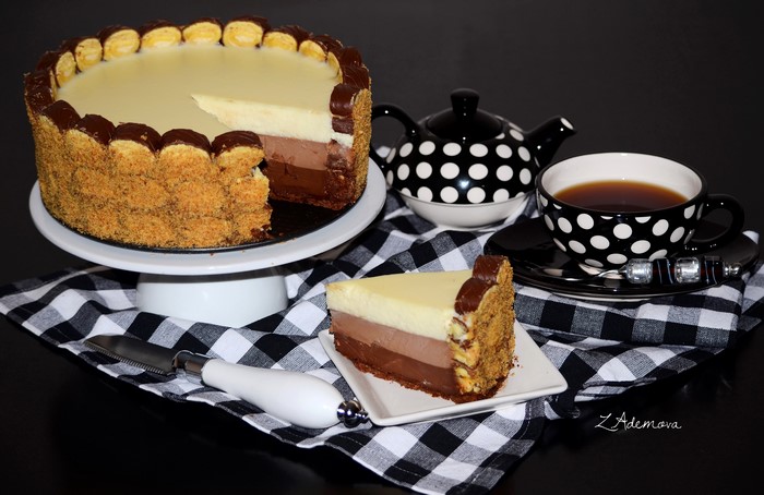 Chocolate and Vanilla Mousse Cake with Tea