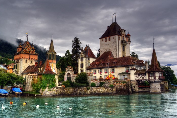 Castillo Oberhofen Switzerland Castles Lake