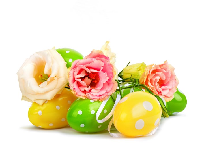 Easter eggs and Eustoma flowers