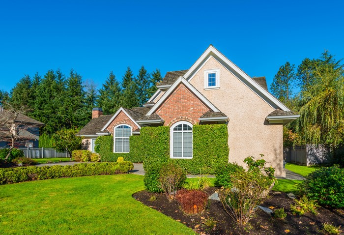 Houses Mansion Lawn Shrubs