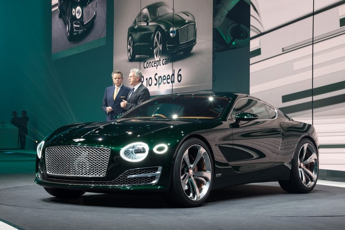 Bentley EXP 10 Speed 6 concept car presentation