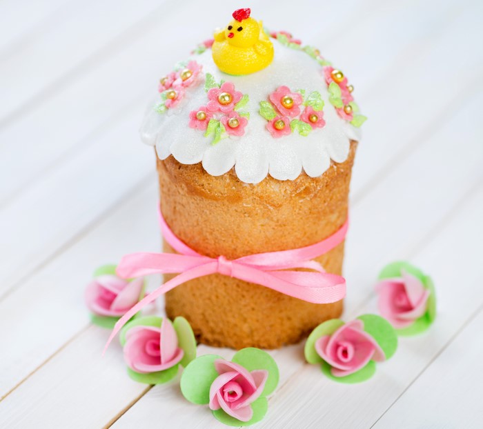 Easter Kulich Cake with Chick and Roses