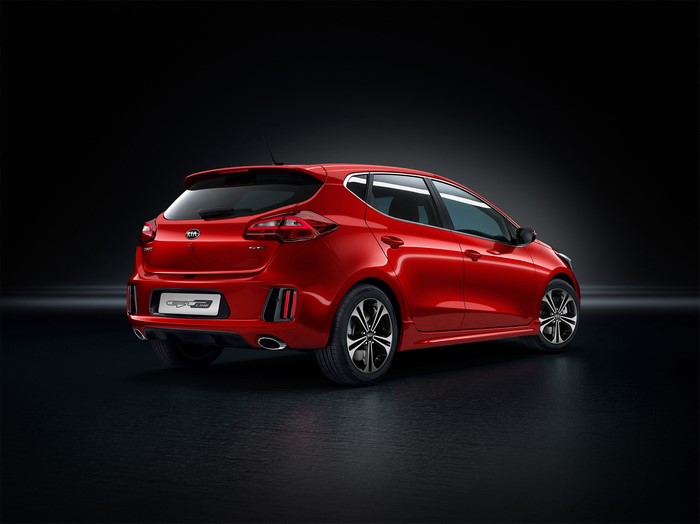Red 2015 Kia Ceed GT Line from the back