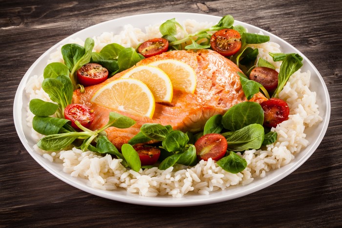 Salmon with rice and vegetables