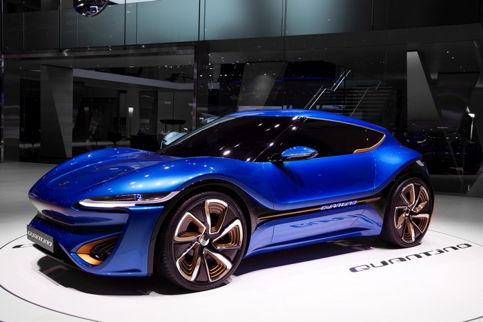 2015 Nanoflowcell Quantino concept car