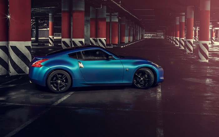 4K Nissan 370Z parked in a parking garage