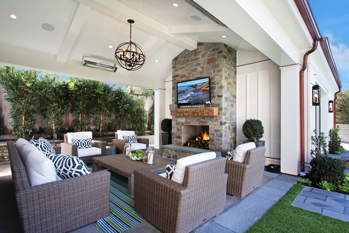 Outdoor Living Room with Fireplace and TV