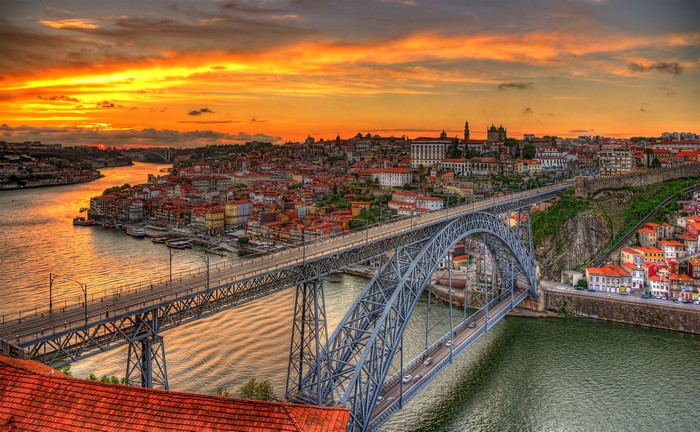 Dom Luís I Bridge over Douro River at Sunset in Porto, Portugal