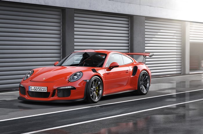 2015 Porsche 911 GT3 RS in Metallic Orange