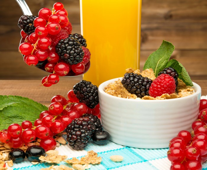 4K Fruit and Muesli Breakfast