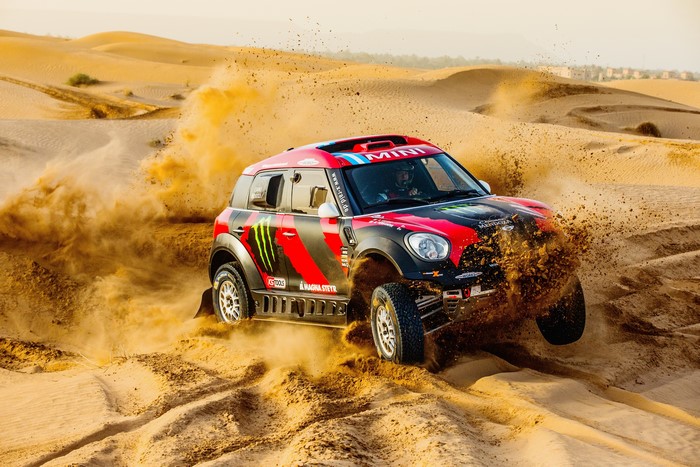 Mini ALL4 Dakar 2015 Rally Car in Sand