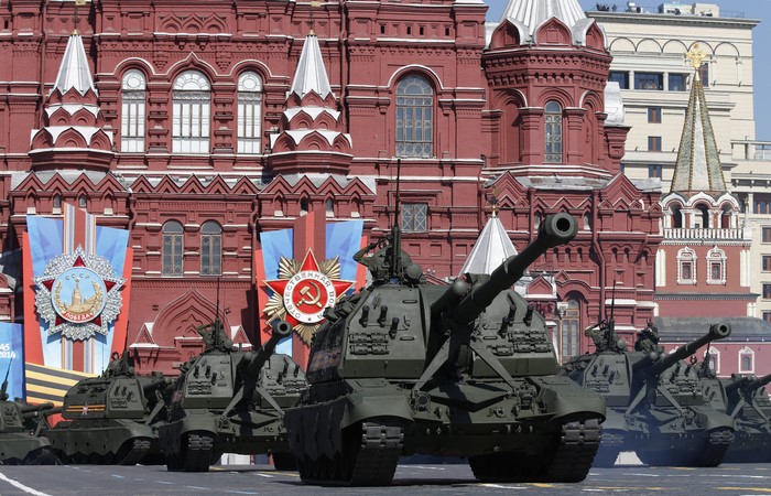 Tanks in Moscow for Victory Day Parade 2015