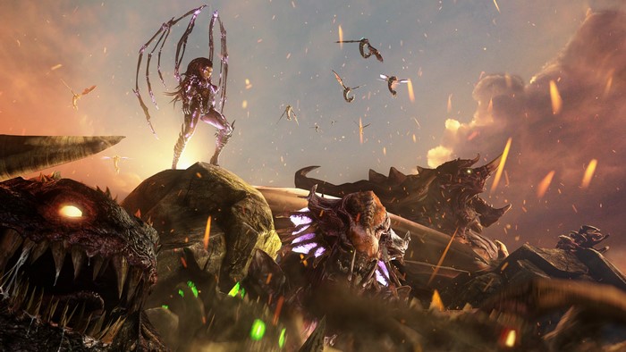 4K Queen of Blades from StarCraft with Monsters