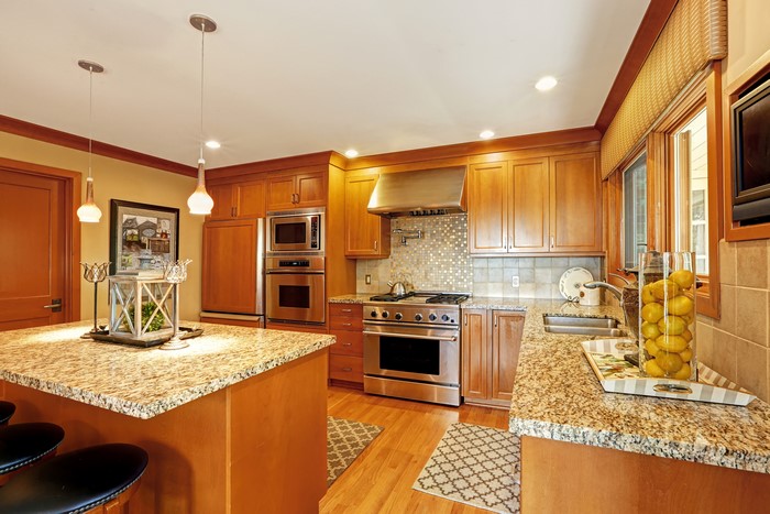 Kitchen Interior Design with Lamps