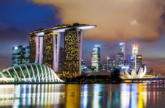 4K Singapore Skyline at Night with Marina Bay Sands