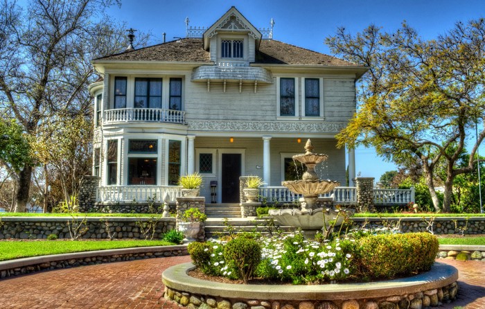 Victorian House with Fountain in Santa Ana, California
