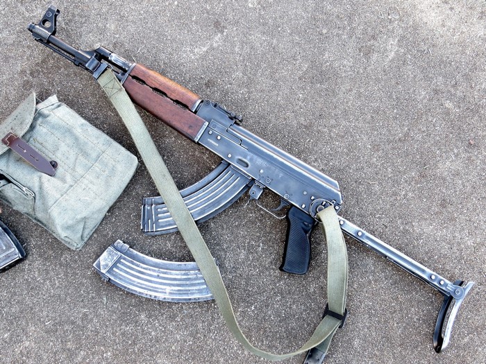 AK-74 assault rifle with magazines and pouch