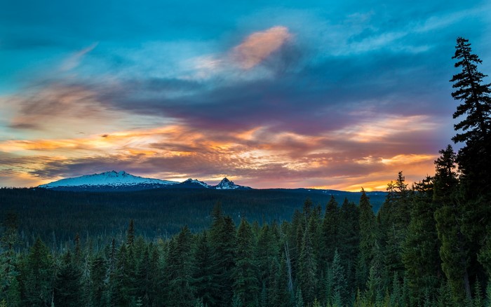 Diamond Peak in Oregon Cascades at Sunrise