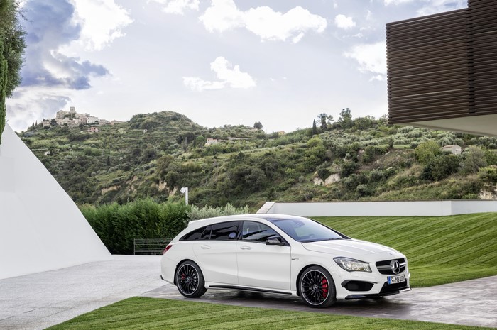 White 2015 Mercedes-Benz AMG CLA 45 Shooting Brake