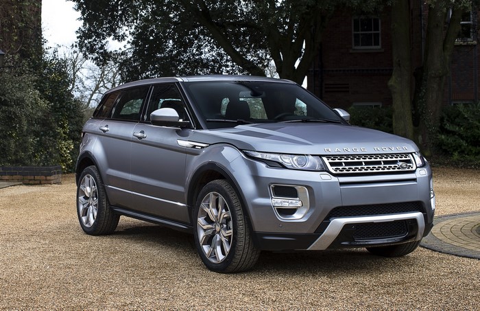 Grey Land Rover Evoque