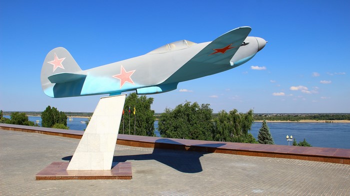 Monumental Airplane at Panorama Museum The Battle of Stalingrad, Volgograd