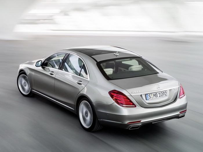 Mercedes-Benz S 400 Hybrid Sedan
