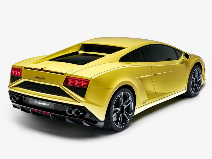 Yellow Lamborghini Gallardo LP560-4 from the back