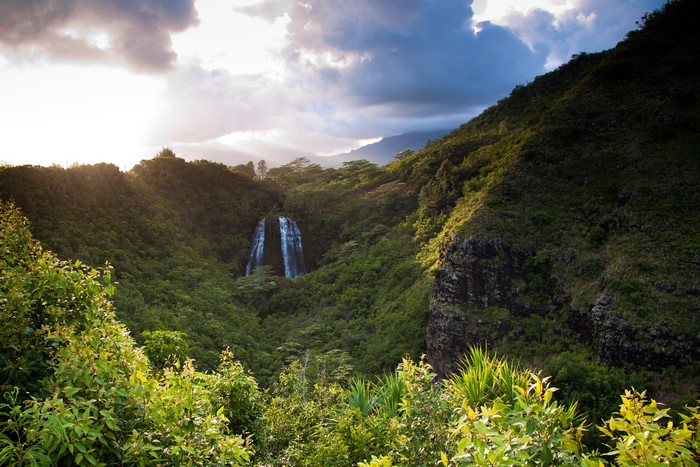 4K Opaekaa Falls Hawaii Mountains Waterfalls Clouds