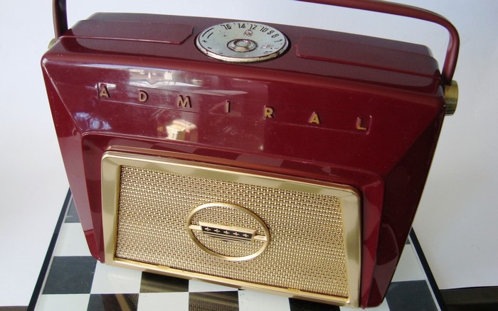 Admiral Portable Tube Radio