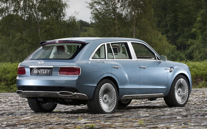 Bentley EXP 9 F concept SUV rear view