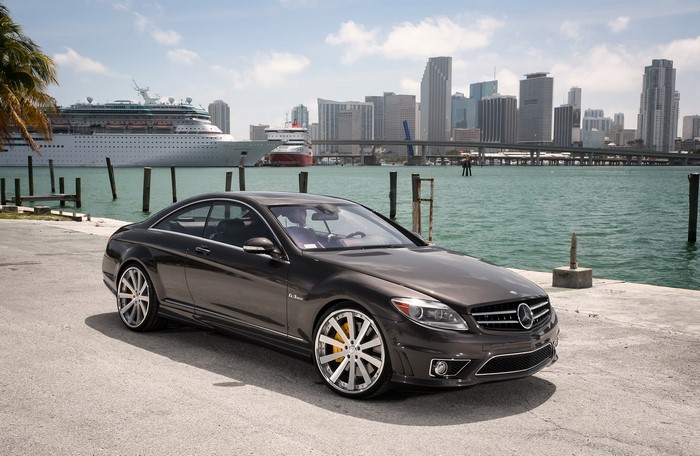 Mercedes-Benz CL63 AMG V8 Coupe by the Water