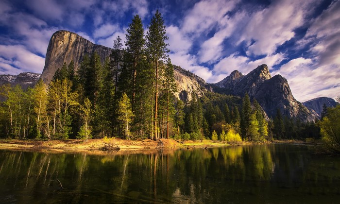 El Capitan and Merced River in Yosemite National Park