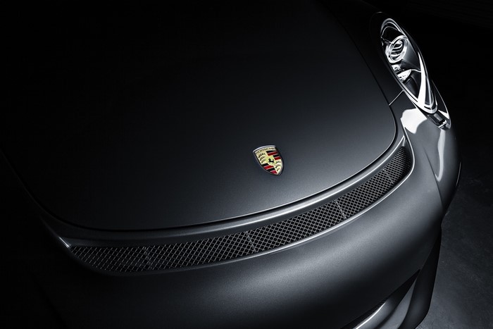 Porsche 911 GT3 emblem and headlight