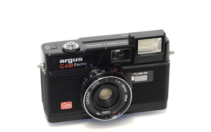 Argus C4M Electro camera with CINTAR lens