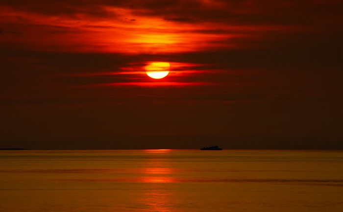 Sunrises and sunsets Sea Sky Horizon Sun