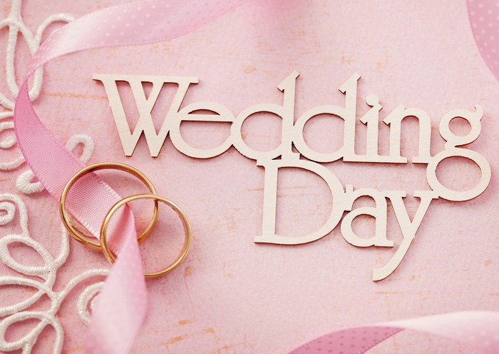 Wedding Day wooden letters with rings and ribbon