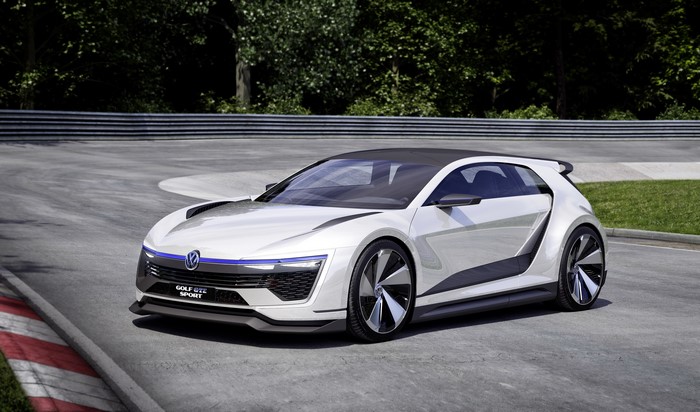 Volkswagen Golf GTE Sport concept car