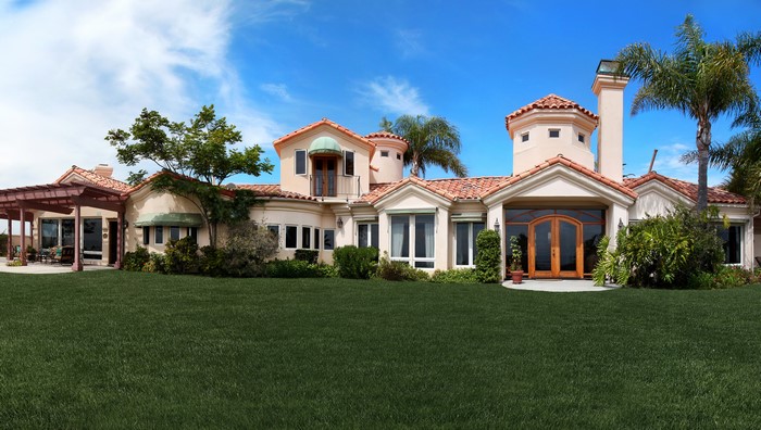 Luxury Mansion with Pergola and Palm Trees in Laguna Niguel